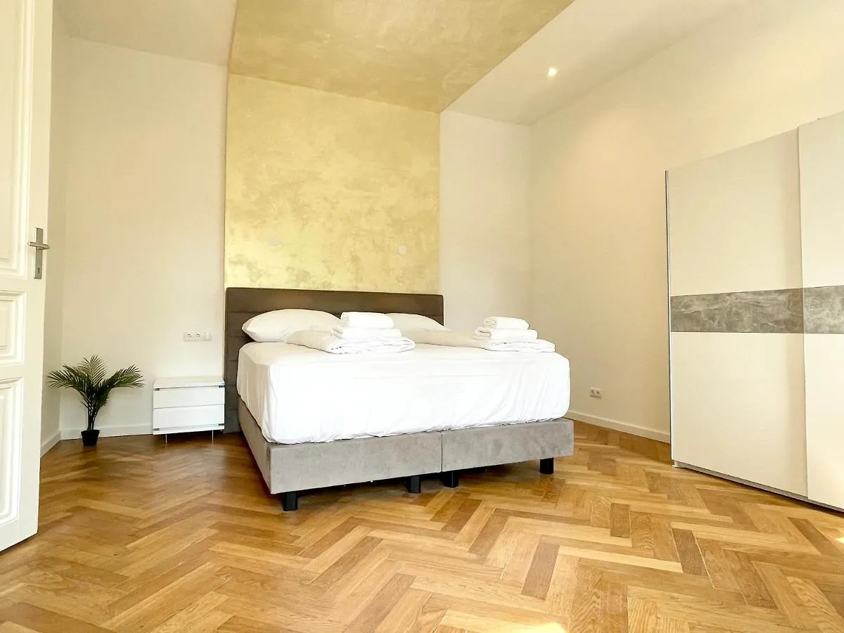 Boutique Apartment At Famous Vienna Kutschkermarkt 0*,  Austria
