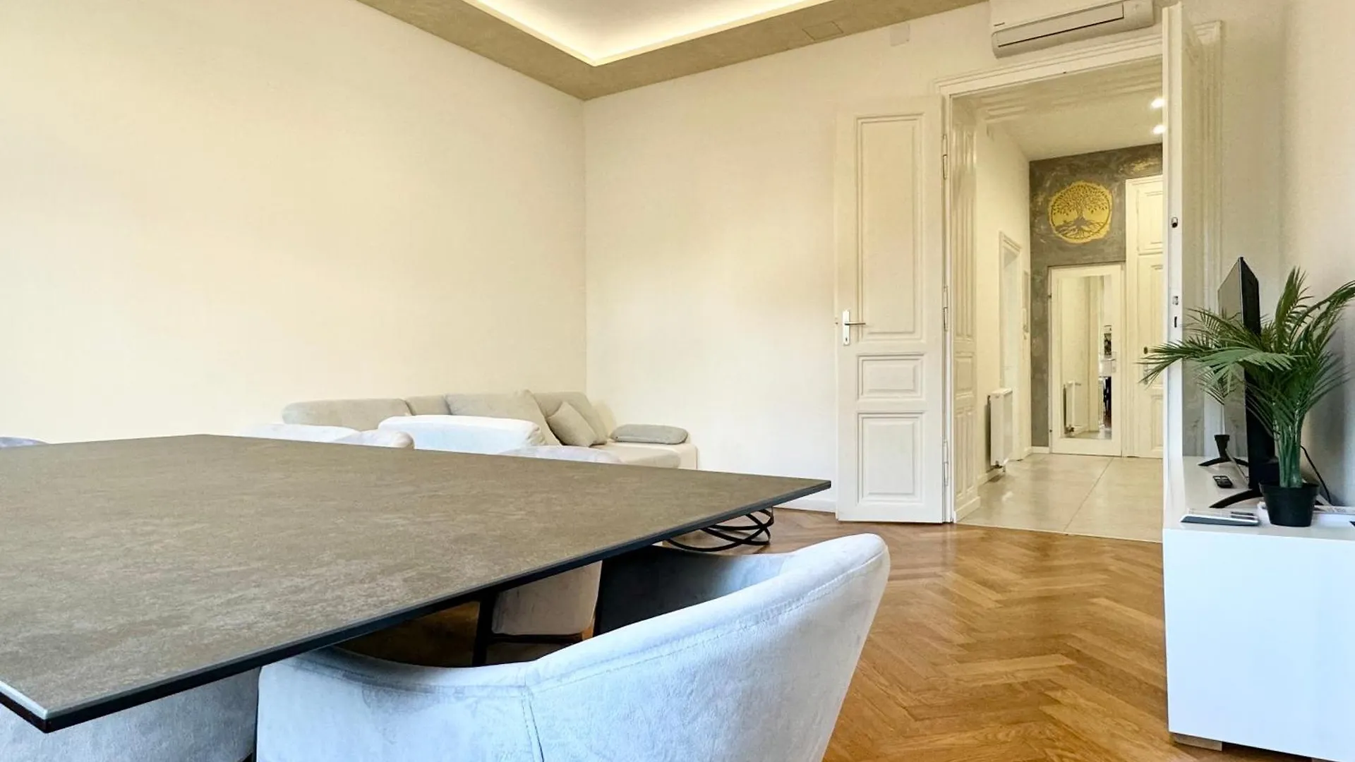 Boutique Apartment At Famous Vienna Kutschkermarkt