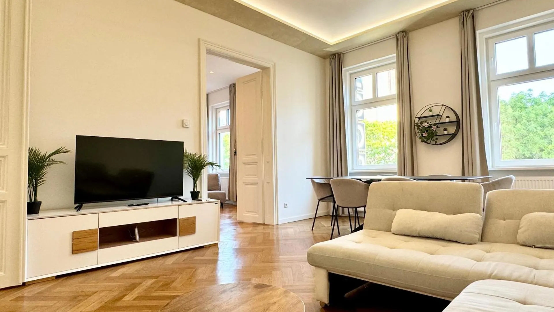 Boutique Apartment At Famous Vienna Kutschkermarkt